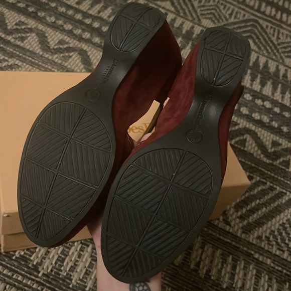 LaMour Des Pieds Collection Mulberry suede orva 7 - Picture 3 of 3